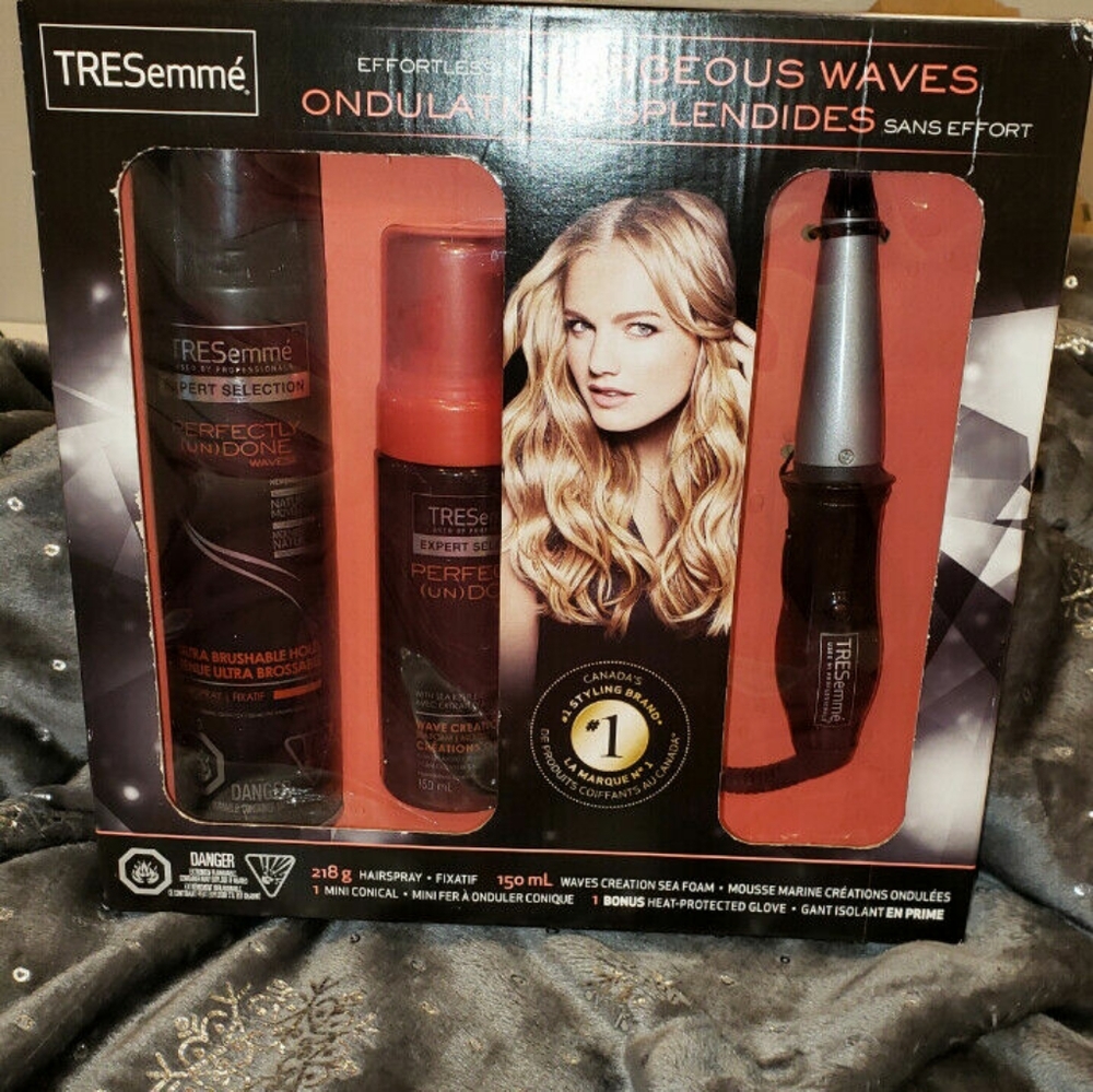 Tresemme Effortlessly Gorgeous Waves Gift Set $30